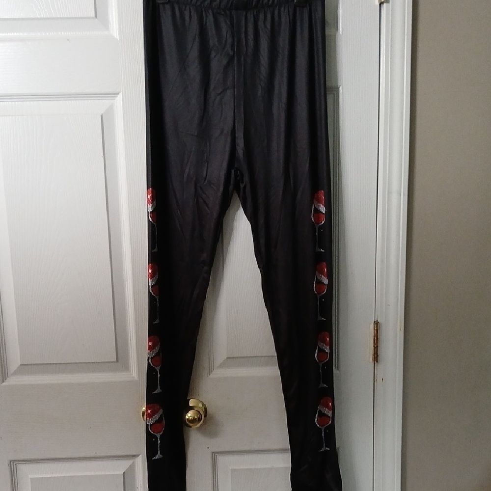 Christmas Black Leggings with Santa Hat Glass Print Sz  XL NWOT